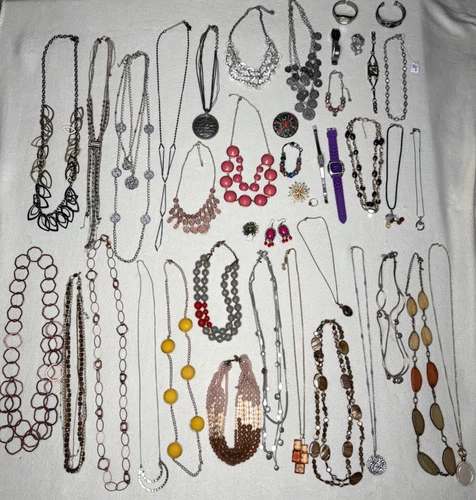Lot Vtg Gold & Silver Toned Costume Jewelry Necklaces Watches Brooches Bracelets