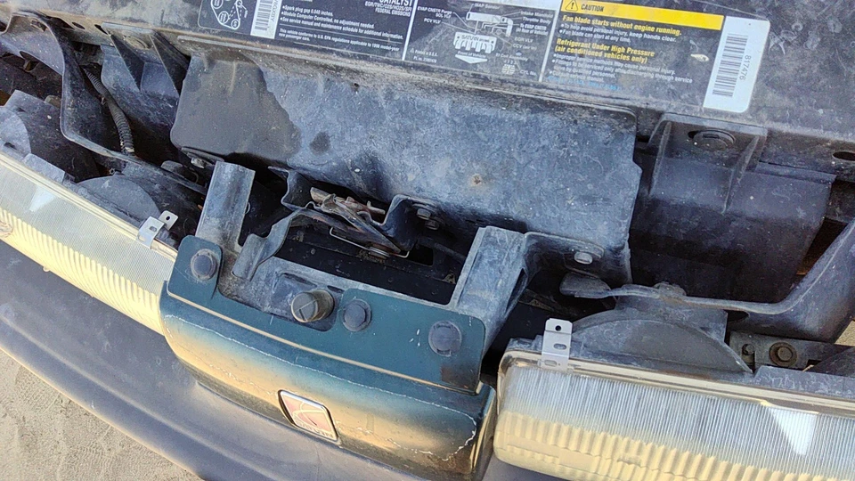 Conjunto de pestillo de capó Saturn Sl1 1991-1998 con soporte OEM Foto 2 de 4