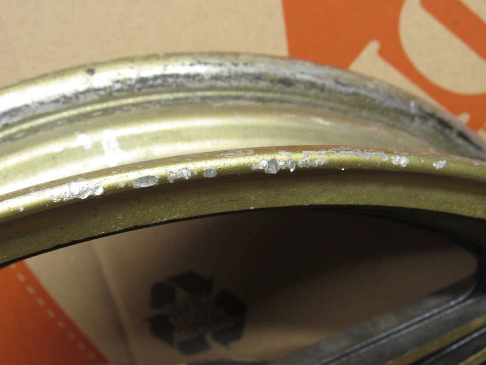 Llanta trasera HONDA 83 84 85 VF700S VF 700 S SABRE llanta dorada  Foto 2 de 4