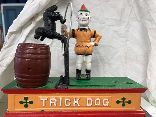 TRICK DOG  Cast Iron Mechanical Bank Clown Dog Jumps Thru Hoop Working - 第 5/6 張圖片