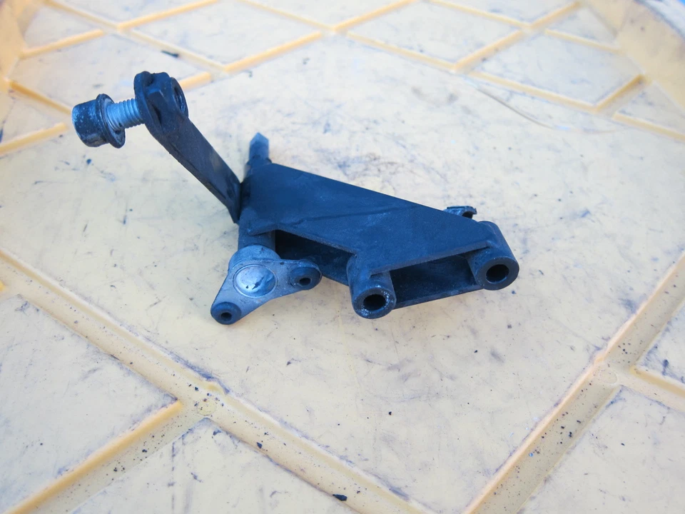 2000 BMW K1200LT OEM BRACKET MOUNT - Image 3 of 4