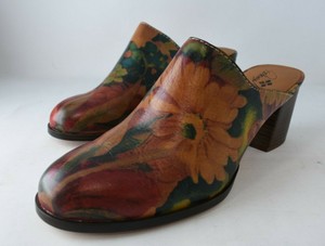 patricia nash clogs