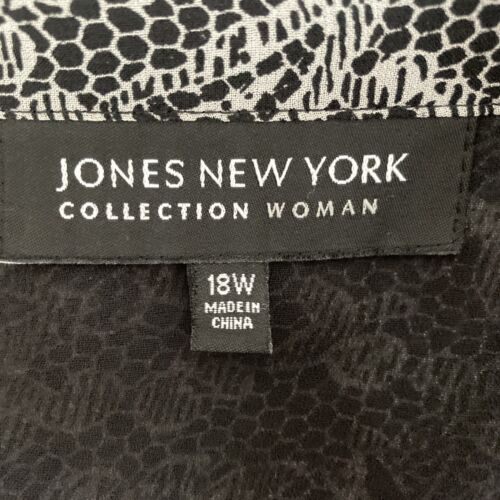 Jones New York Women’s Silk Short Sleeve Button Up Shirt Blouse size 18 W Beige - Picture 4 of 7