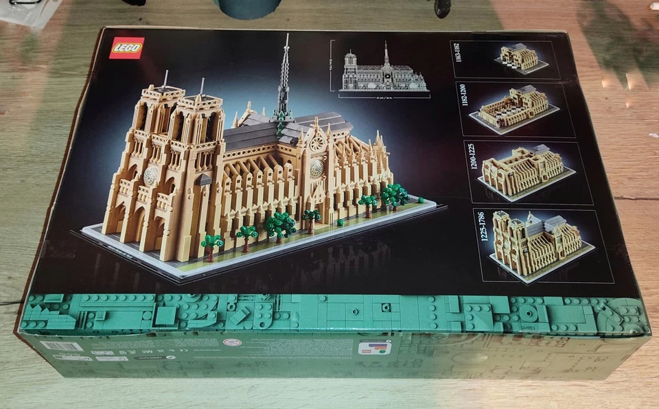 LEGO Architecture 21061 Notre-Dame de Paris - NEUF - Photo 3/4