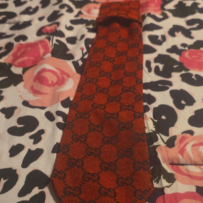 Gucci women's Red & Black Geometric GG Logo Pattern Neck Tie with Logo Accents