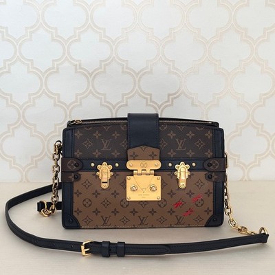 LOUIS VUITTON M43596 Petite Malle Monogram Trunk Chain Schultertasche RFID