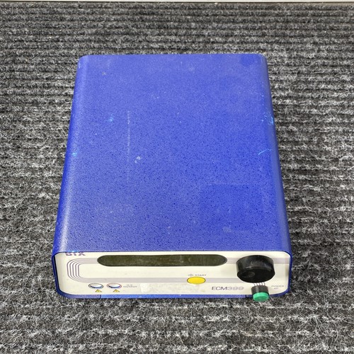 BTX ECM399 Exponential Decay Wave Electroporation System - Picture 6 of 12