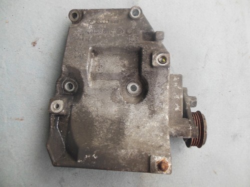 Halter Lichtmaschinenhalter Aggregateträger Audi A4 B5 VW Passat 3B 038260885C