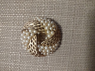 Vintage Crown Trifari Wreath Faux Pearl & Rhinestone Brooch