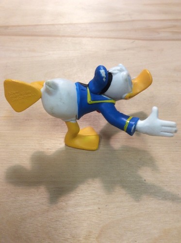 Walt Disney Parks & Resorts Donald Duck McDonalds 2005 - Picture 4 of 5
