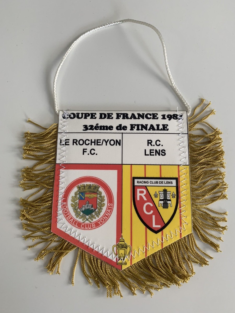 FC La Roche Sur Yon RC Lens fanion coupe de France 1981 football