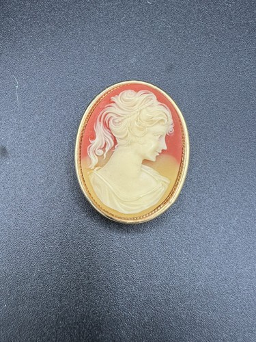 Vintage Kunststoff Faux Kamee Brosche Medaillon Parfüm 2" - Bild 2 von 7