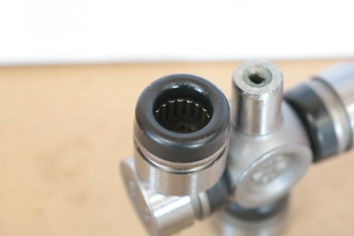 1969-1979 Toyota corolla 1.2L U Joint OEM Dana Spicer Front Or Rear - Picture 6 of 7
