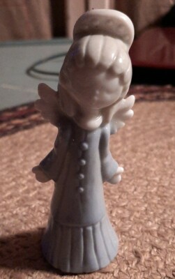 Vintage Porcelain Choir Girl Blue & White 4'' Inarco Figurine JAPAN