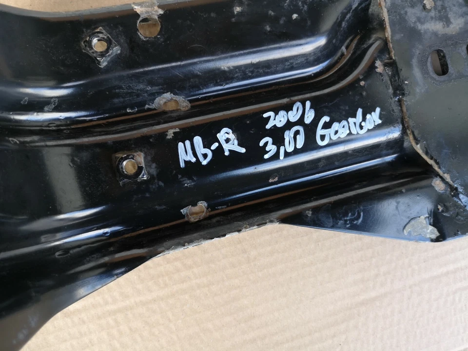 Soporte de montaje caja de cambios motor Mercedes Benz R320 2006 W251 3,0 CDI A2512400202 Foto 3 de 4