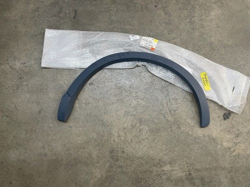 2015-2018 Audi Q3 Driver Rear Wheel Well Fender Flare Arch LH NEW 8U0 853 817 C