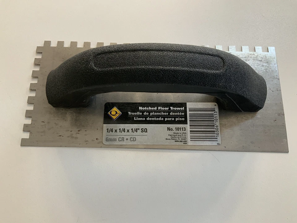 NOVO QEP 10113 Espátula de piso de aço entalhado tipo azulejo com cabo de plástico - Imagem 3 de 3