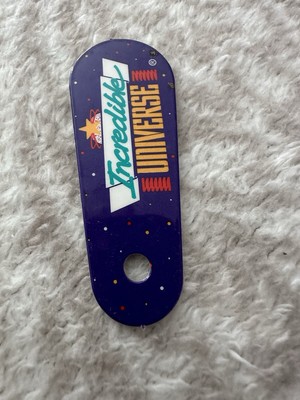 VERYYYYY RARE Incredible Universe Key Tag 1996 NEW Historic Retail Item