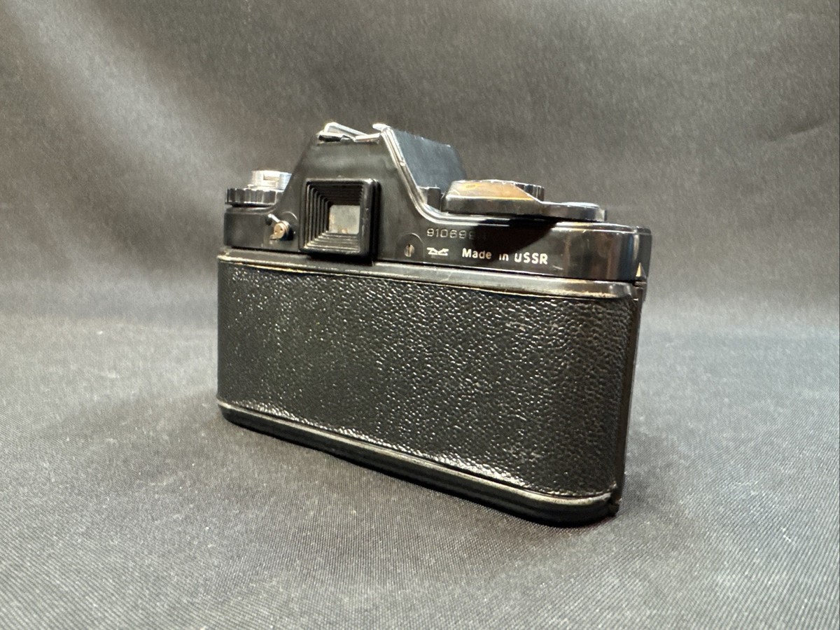 Rare Soviet Zenit Auto / Automat KMZ SLR camera with Helios-44K-4