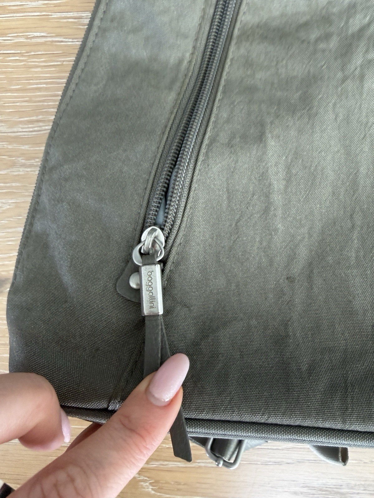 baggallini Gray Triangle Backpack Shoulder Strap … - image 3