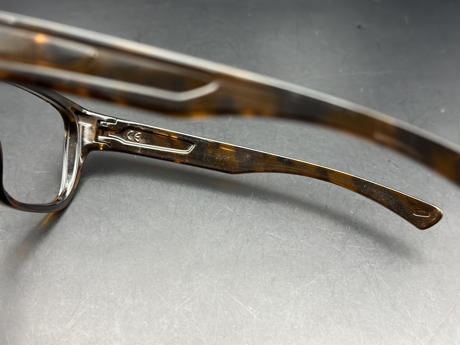 Oakley Breadbox Tortoise Frame - image 7