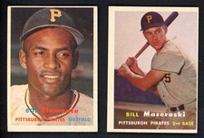 1957 TOPPS PIRATES LOT OF 2 ROBERTO CLEMENTE BILL MAZEROSKI MID GRADE 543315