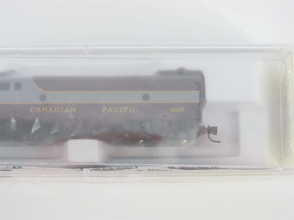 Z Micro-Trains MTL 14012-2 CP Canadian Pacific F7A Diesel Loco #4069 SEALED - Image 3 of 4