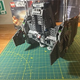 LEGO Star Wars Kylo Ren's Command Shuttle (75104)