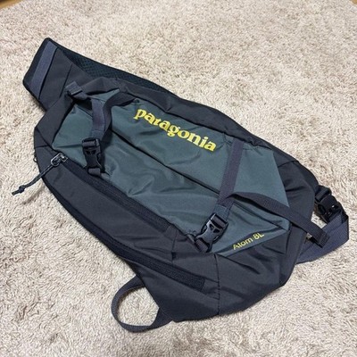patagonia Atom 8L Sling Bag Dark Olive Green Excellent