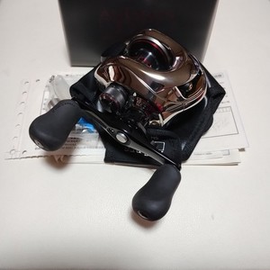 Moulinet Appât Shimano Antares DC 7-LV - Poignée Gauche - Pour Pêche En Eau Douce - Occasion Fonctionnel