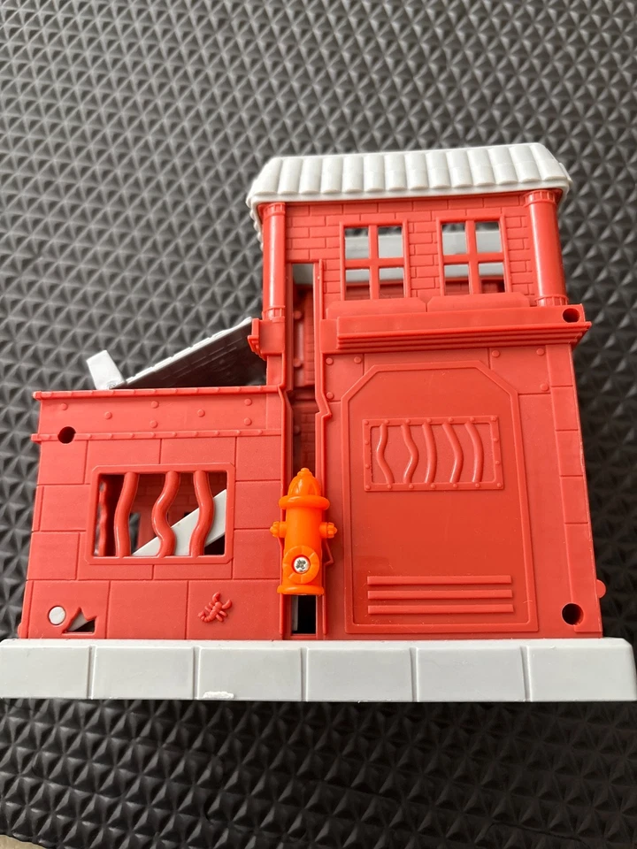 MATCHBOX BANK ALARM PLAYSET 2012 - Image 2 of 4