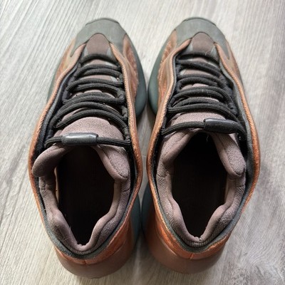 adidas Yeezy 700 V3 Men's Low Top Lace-Up Athletic Sneakers Brown/Black