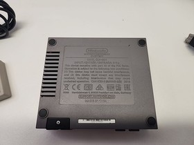 Nintendo NES Classic Edition Mini Console CLV-001 w/ 2 Controller TESTED