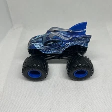 Hot Wheels Monster Jam Monster Truck Dragon 1:64 Fire And Ice Blue