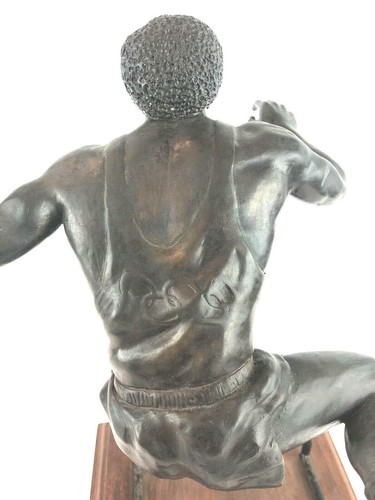 Antigua estatua olímpica de Hurdler 1984 edición limitada 15/36 bronce 13" de alto - Imagen 7 de 9