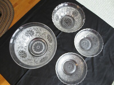 4 ANCHOR HOCKING Pressed SANDWICH Glass 9'', 7 1/2'', 6 1/2'' (2) CRYSTAL BOWLS