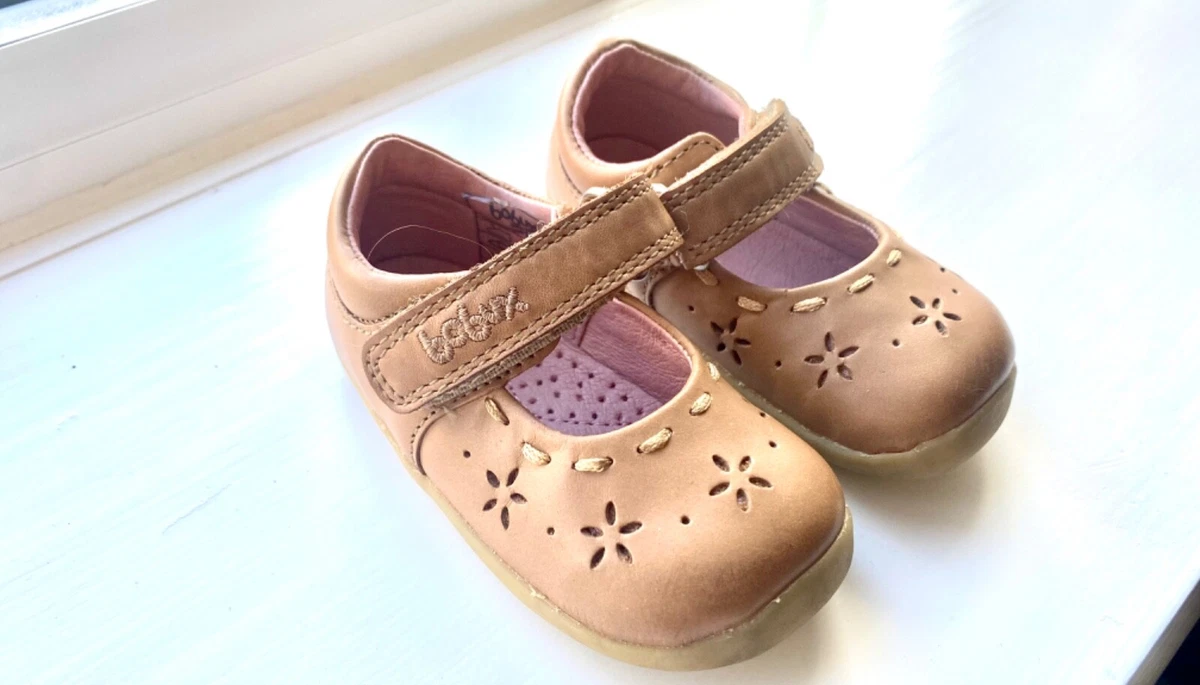 Bobux baby girl shoes pink. Infant 2 UK EU18