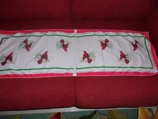 NATIONAL WILDLIFE FEDERATION-VINTAGE RED CARDINAL SCARF FOR WOMAN
