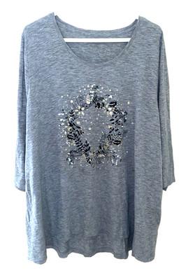 Catherines Women s Pull-Over Neck ¾ Sleeves Sequin and Bead Wreath Sz 2X