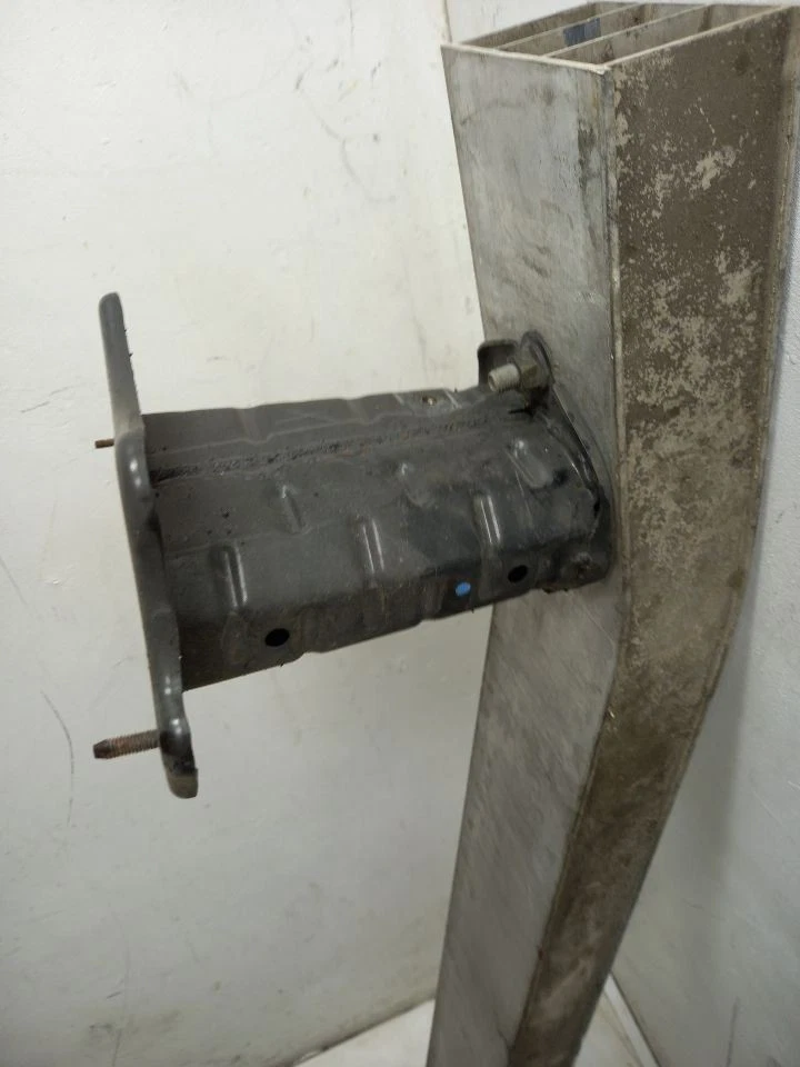 06-15 LEXUS IS350 FRONT BUMPER REINFORCEMENT - Image 4 of 4