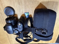 Fuji Fujifilm FinePix S1000 FD 10MP Digital Camera 12x Zoom w/256MB Card -TESTED