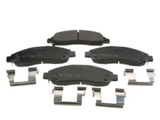 For 2007-2008 Isuzu i370 Brake Pad Set Front Akebono 29585BWQZ
