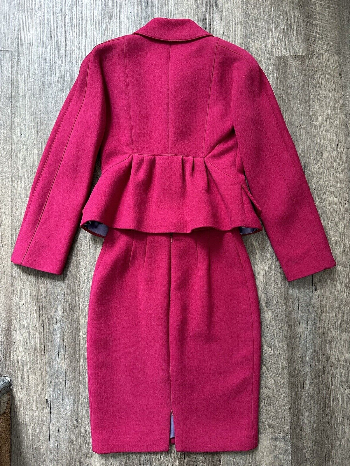 Vintage Authentic 1996 Karl Lagerfeld Wool Pink Peplum Suit Jacket Skirt US 8 image 2