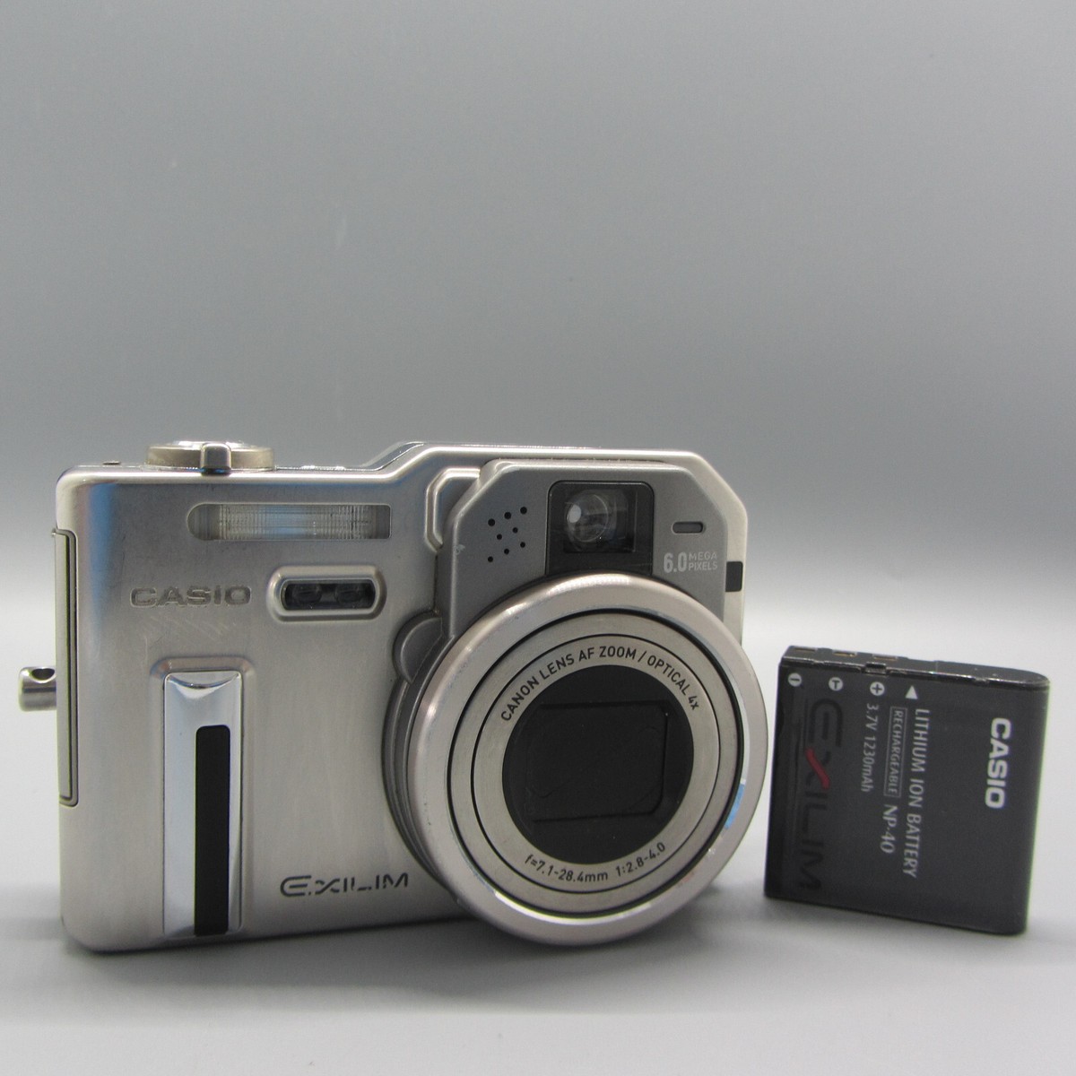 Casio EXILIM Pro EX-P600 6.0MP Digital Camera - Silver for