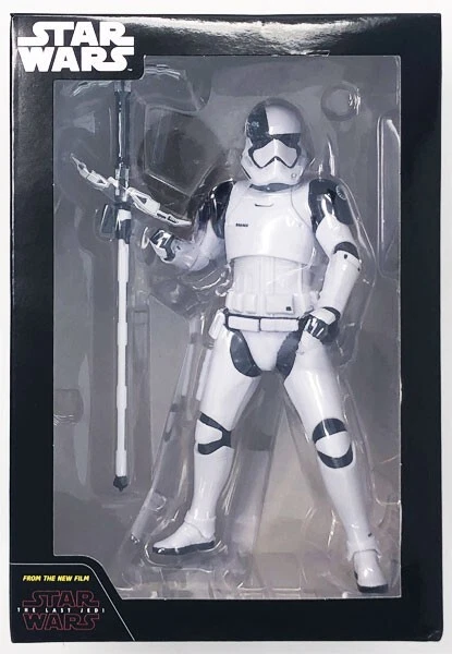 Star Wars: The Last Jedi Premium 1/10 Scale Figure #First Order Stormtrooper - Image 2 of 4