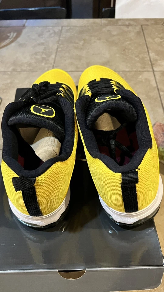 Jordan cmft Air Max 10 - Hombre Talla 10 Tour Amarillo/Amarillo-Negro - Blanco Foto 4 de 4