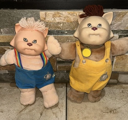 Vintage Cabbage Patch Kids Koosas Cats in Original Outfits 1983 Lot Of 2