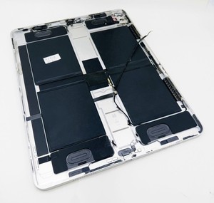 Ori  Apple  iPad Pro 12,9’’  A2378  5 Gen. Akkudeckel Ink Akku 85% Buzzer