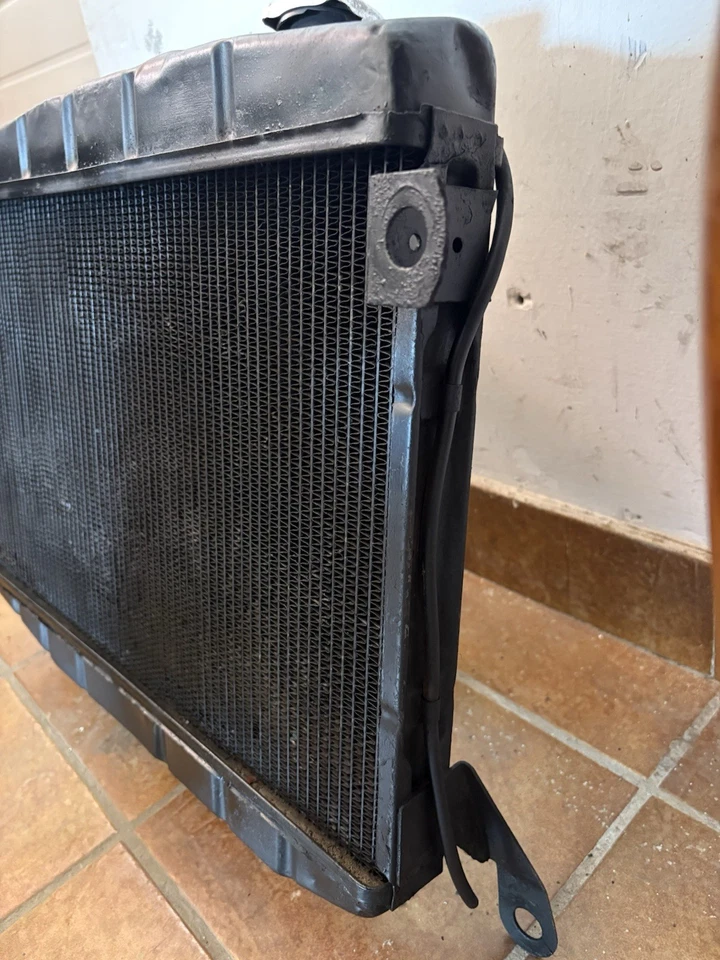 Ricambi Alfa Romeo Gt Junior 1.3 Giulia Duetto Radiatore Irpa Originale Usato - Immagine 3 di 4