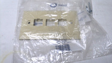 LOT OF 4 Commscope/Systimax/AT T M13L-246 Faceplate Three Port Jack Ivory